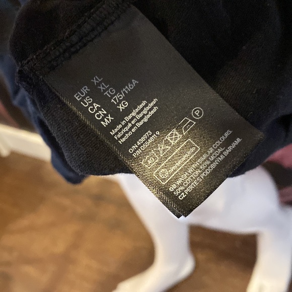 H&M Black Dress - Picture 5 of 5